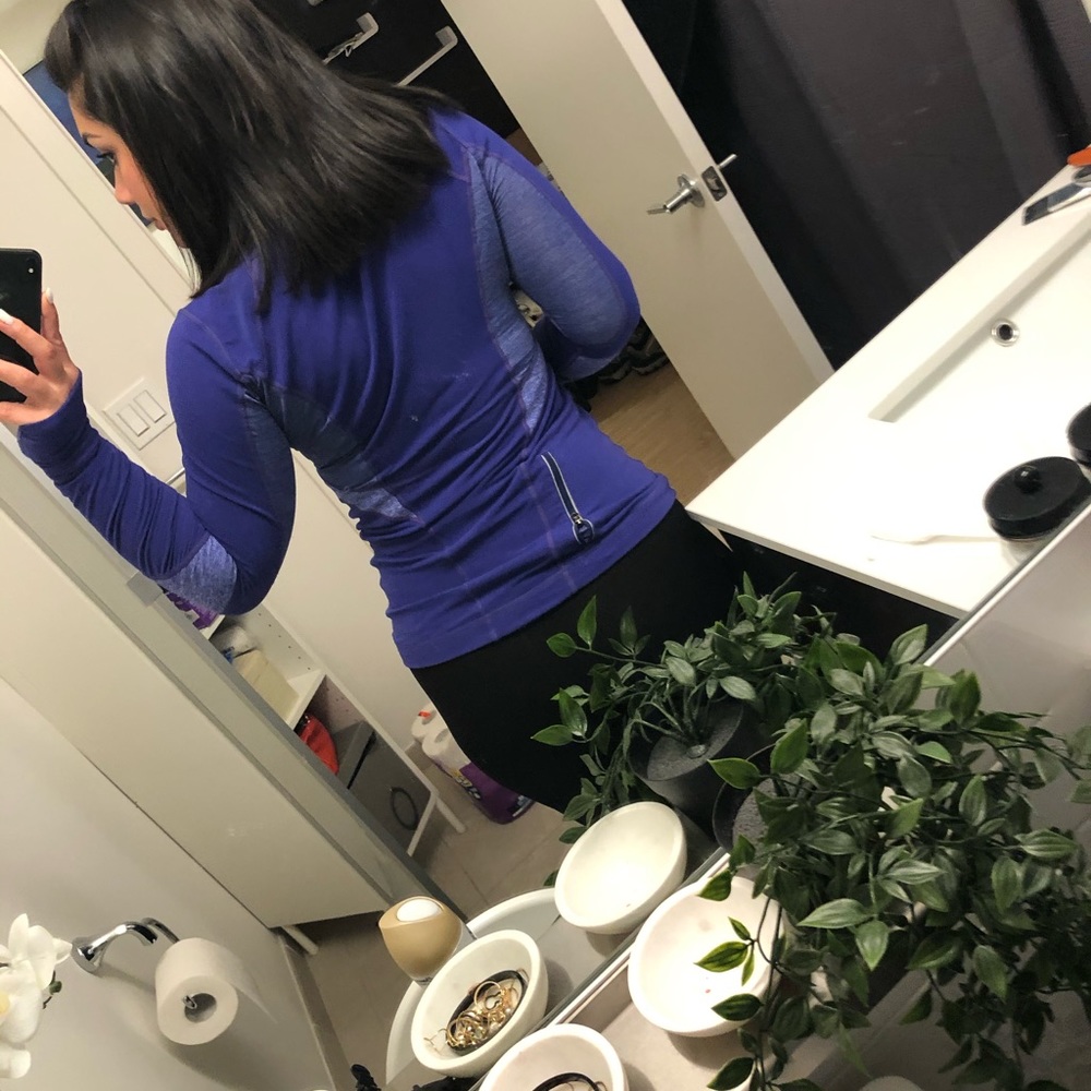 Lululemon bruised berry pullover - Picture 10 of 10